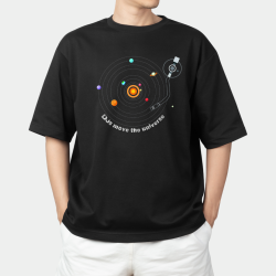 CAMISETA "DJS MOVE THE UNIVERSE"